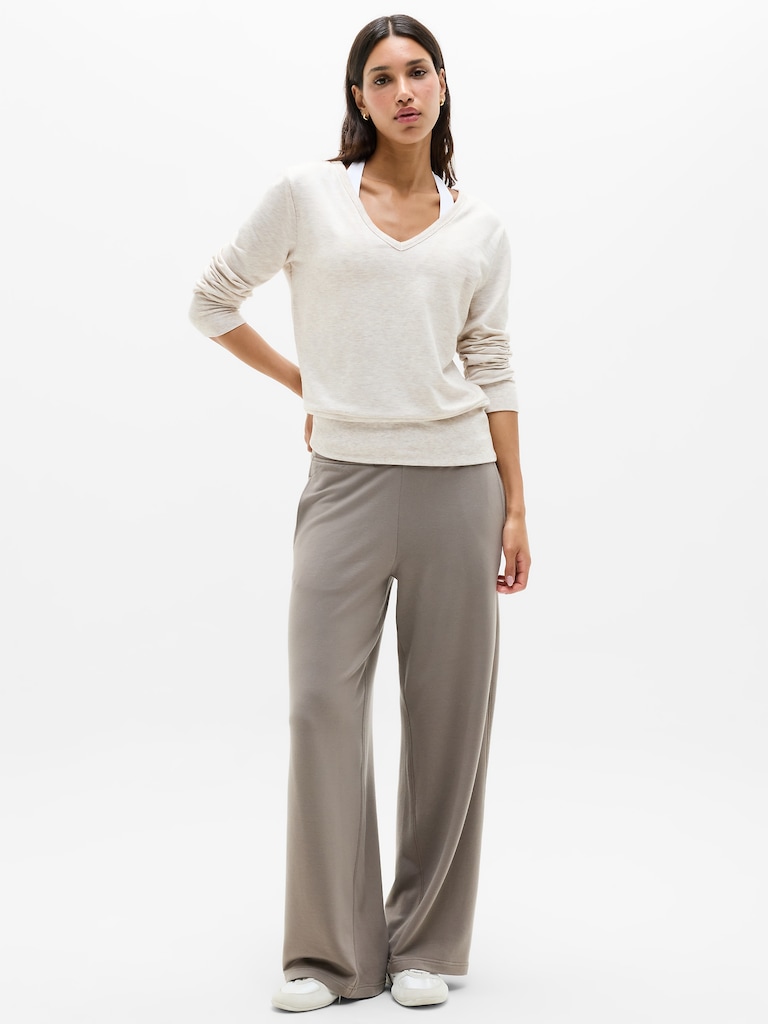 Coaster Luxe V-Neck Sweatshirt