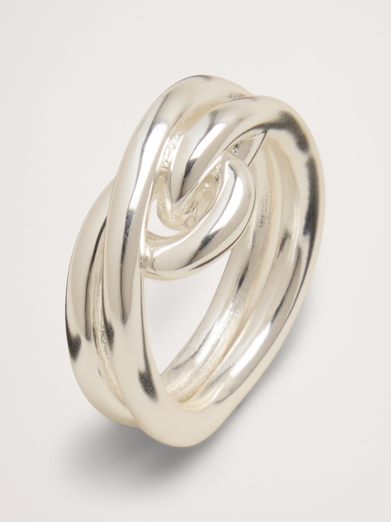 Twisted Knot Ring