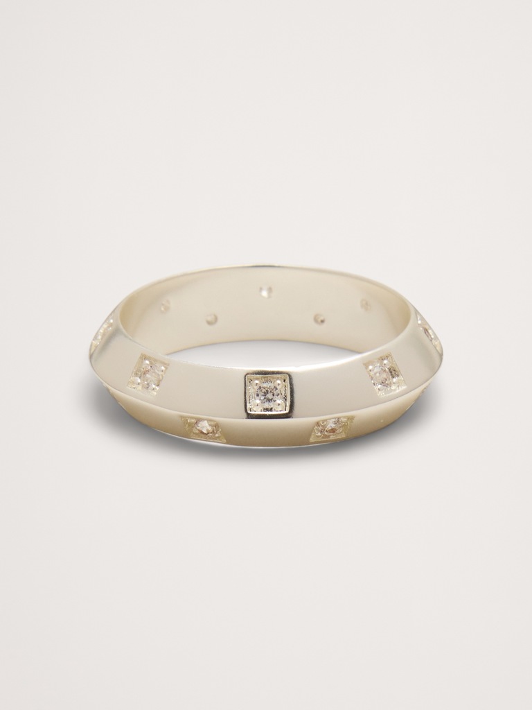 Sharp-Edge Gem Ring