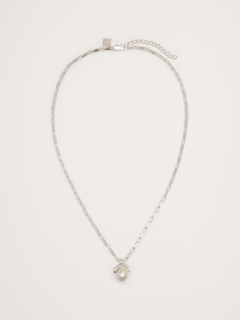 Collier à pendentif à perle