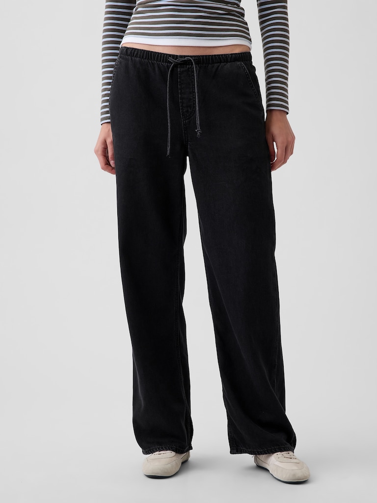 Low Rise UltraSoft Easy '90s Loose Jeans
