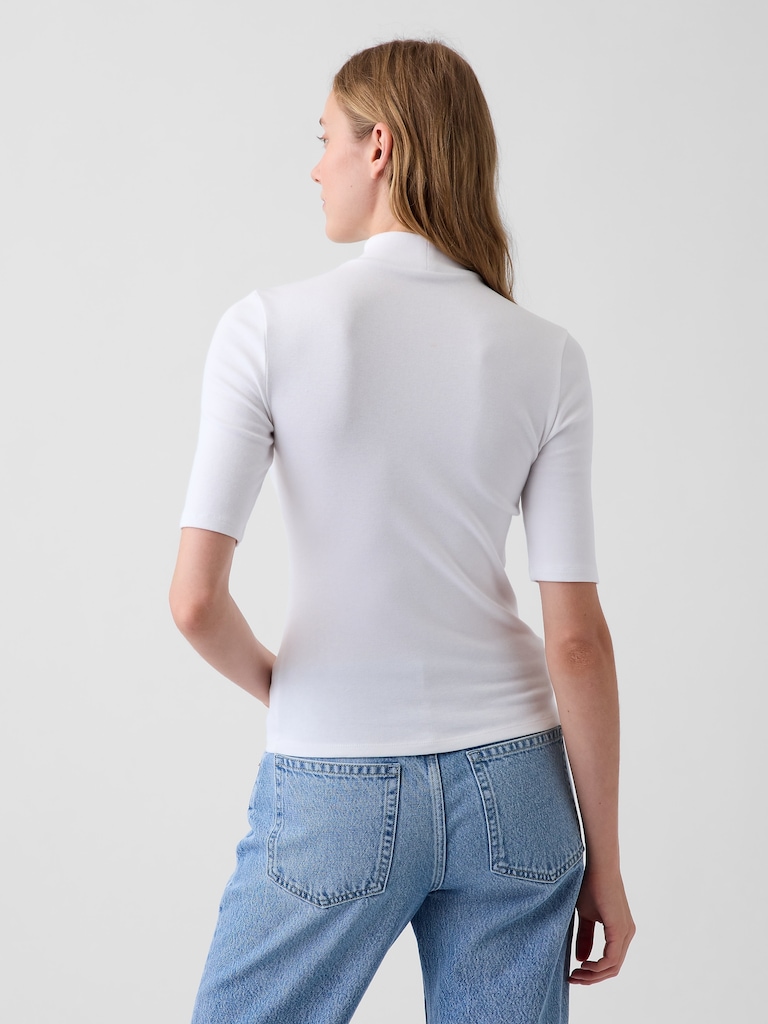 Modern Mockneck T-Shirt