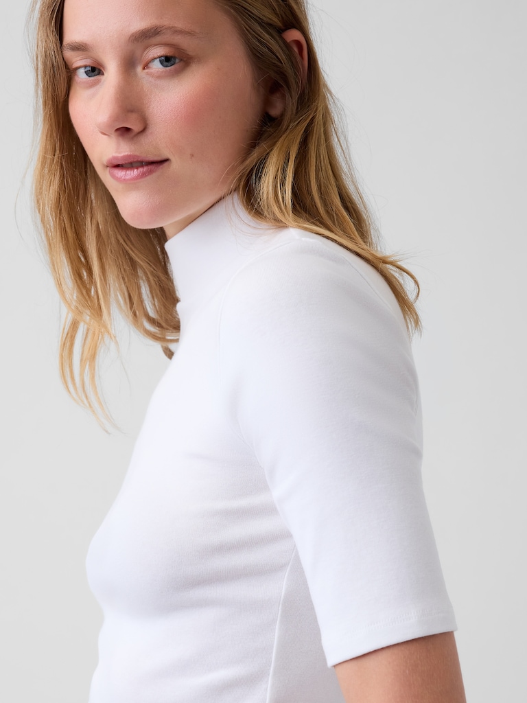 Modern Mockneck T-Shirt