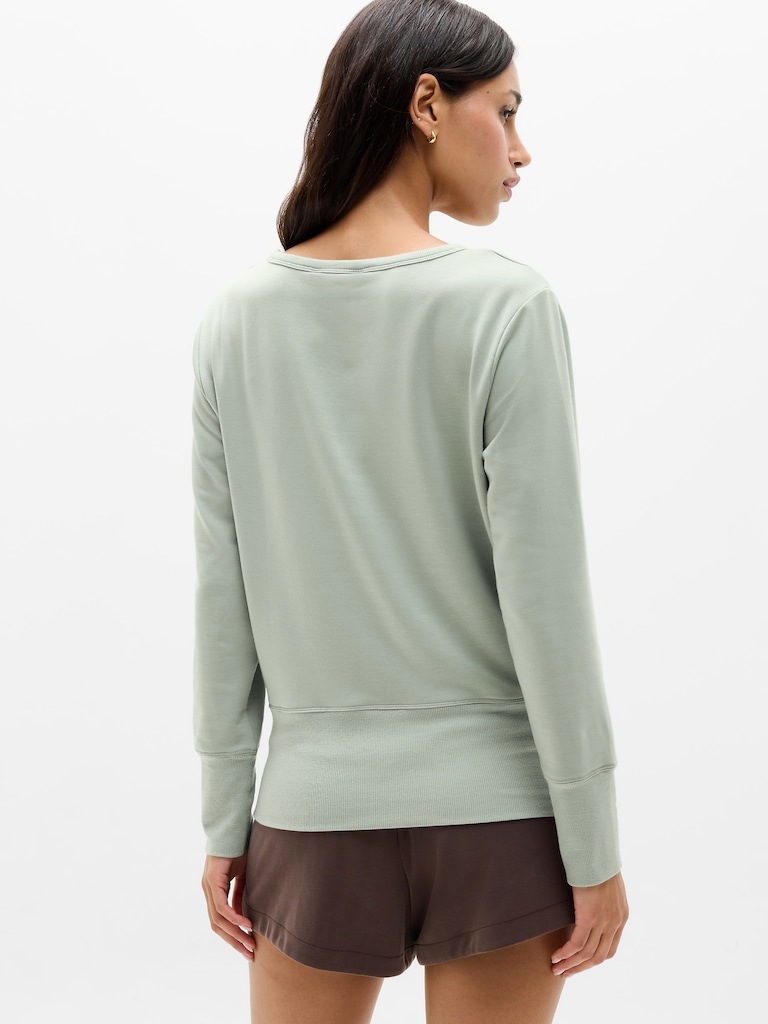 Coaster Luxe V-Neck Sweatshirt