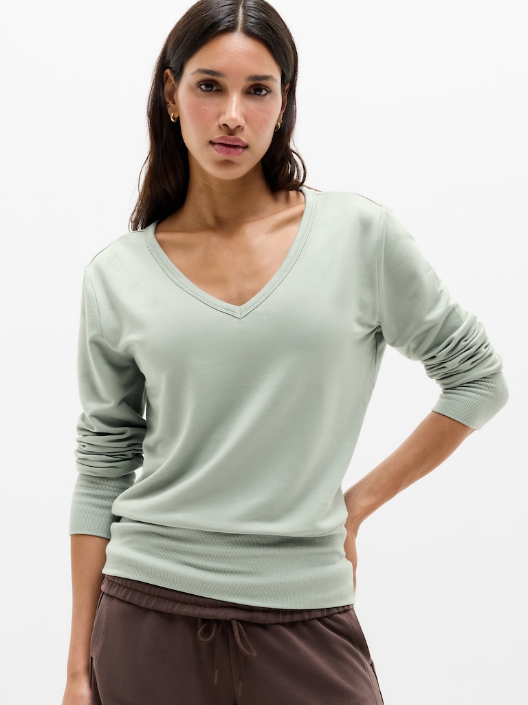 Coaster Luxe V-Neck Sweatshirt