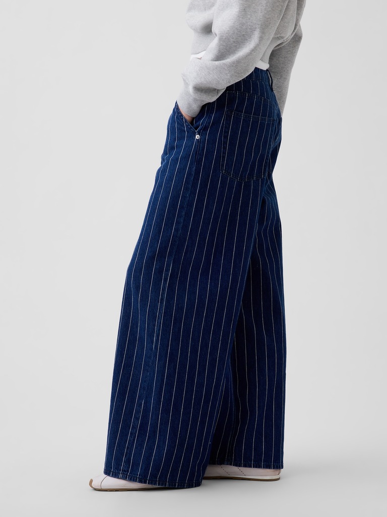 Mid Rise Stripe Baggy Jeans