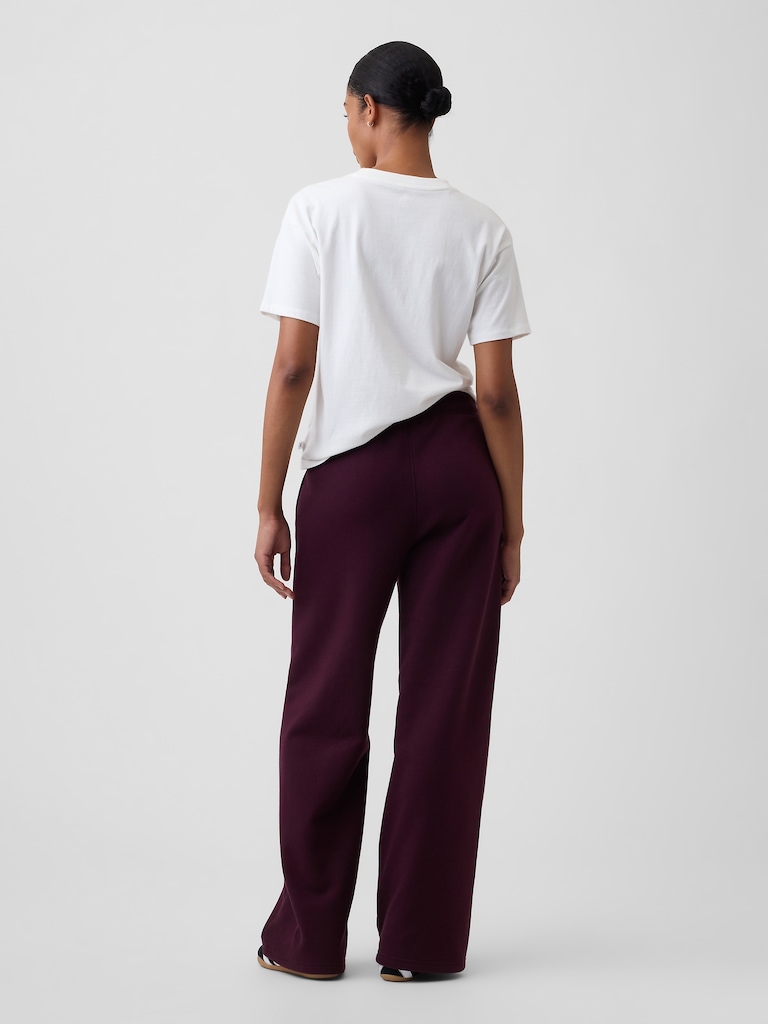 Relaxed Gap Graphic Straight-Leg Sweatpants