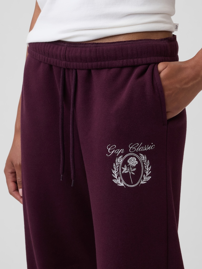 Relaxed Gap Graphic Straight-Leg Sweatpants