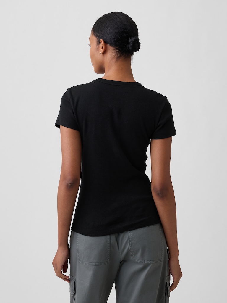 Modern Ribbed High-Neck T-Shirt