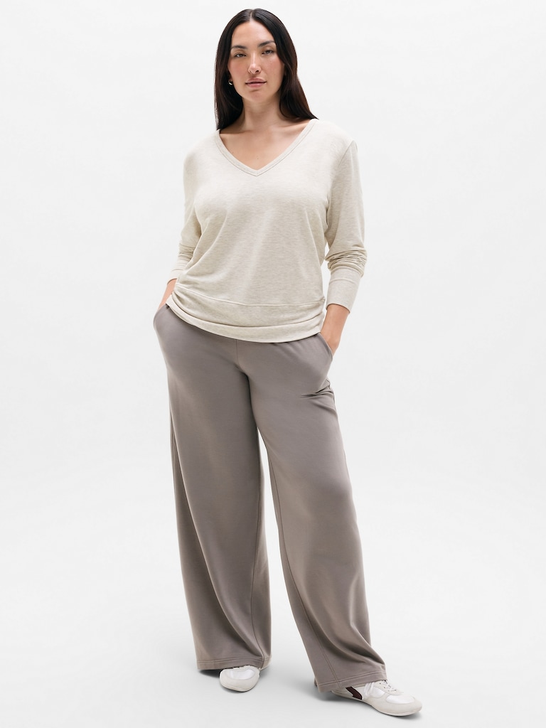 Coaster Luxe V-Neck Sweatshirt