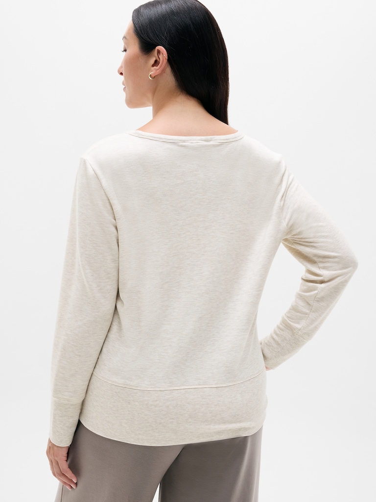 Coaster Luxe V-Neck Sweatshirt