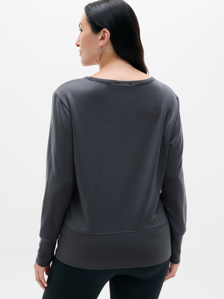 Coaster Luxe V-Neck Sweatshirt