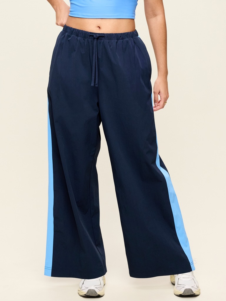 High-Waisted TrekTech Lightweight Woven Active Pants