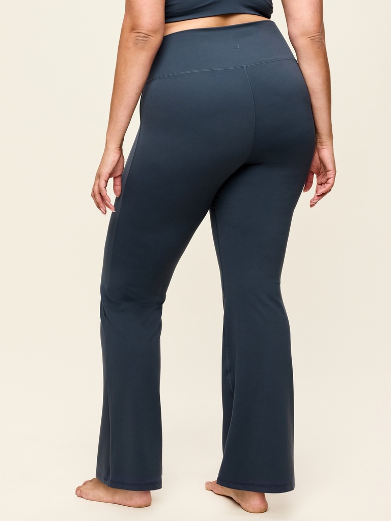 High-Waisted StudioSmooth Flare Leggings