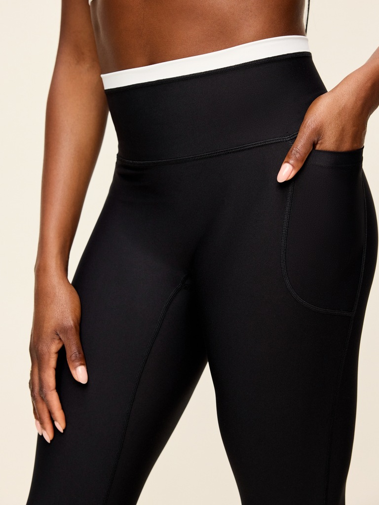 Extra-High Waisted PowerSoft Boundless 7/8 Pocket Leggings – No Front Seam