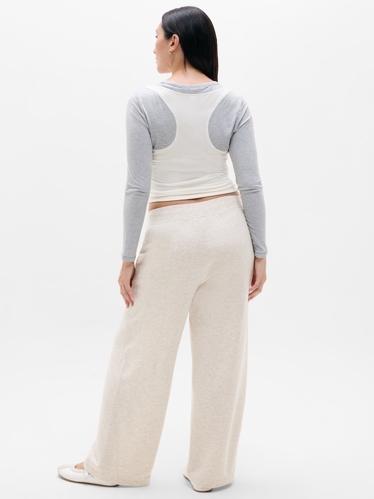 Coaster Luxe Straight Leg Pant