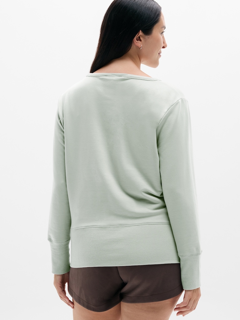 Coaster Luxe V-Neck Sweatshirt