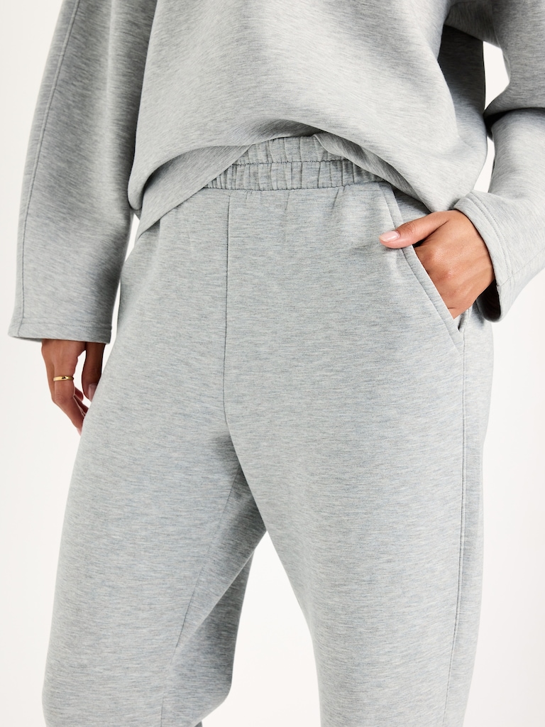 High-Waisted Bounce Fleece Jogger Sweatpants
