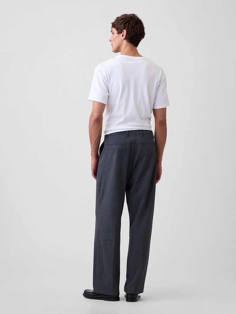 Relaxed Pleated Trousers
