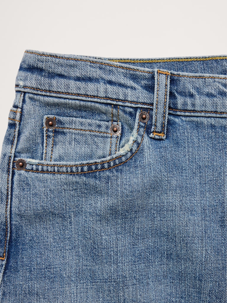 Mid-Rise Barrel Crop Jean