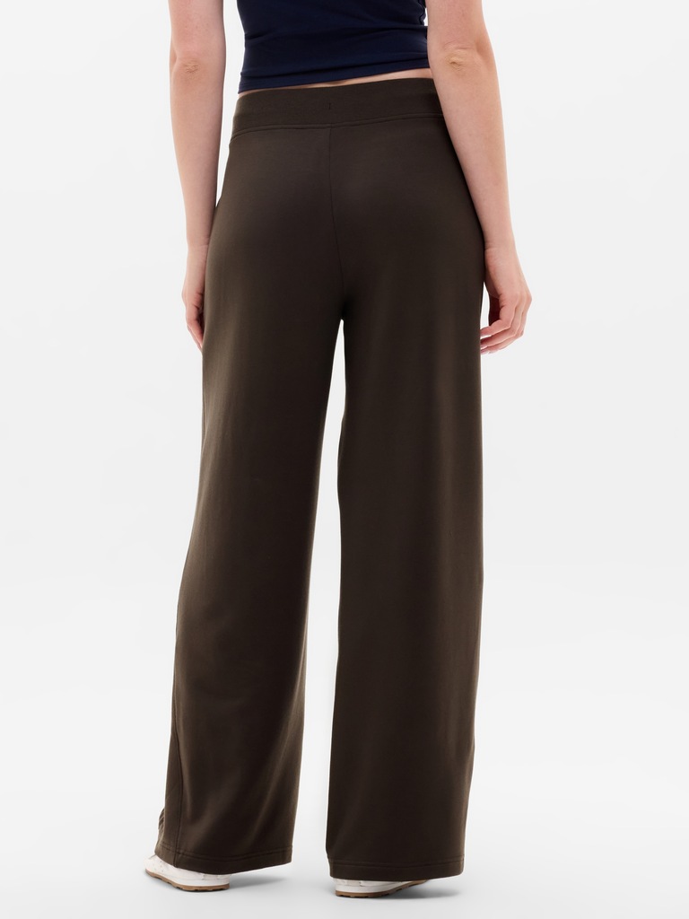 Coaster Luxe Straight Leg Pant
