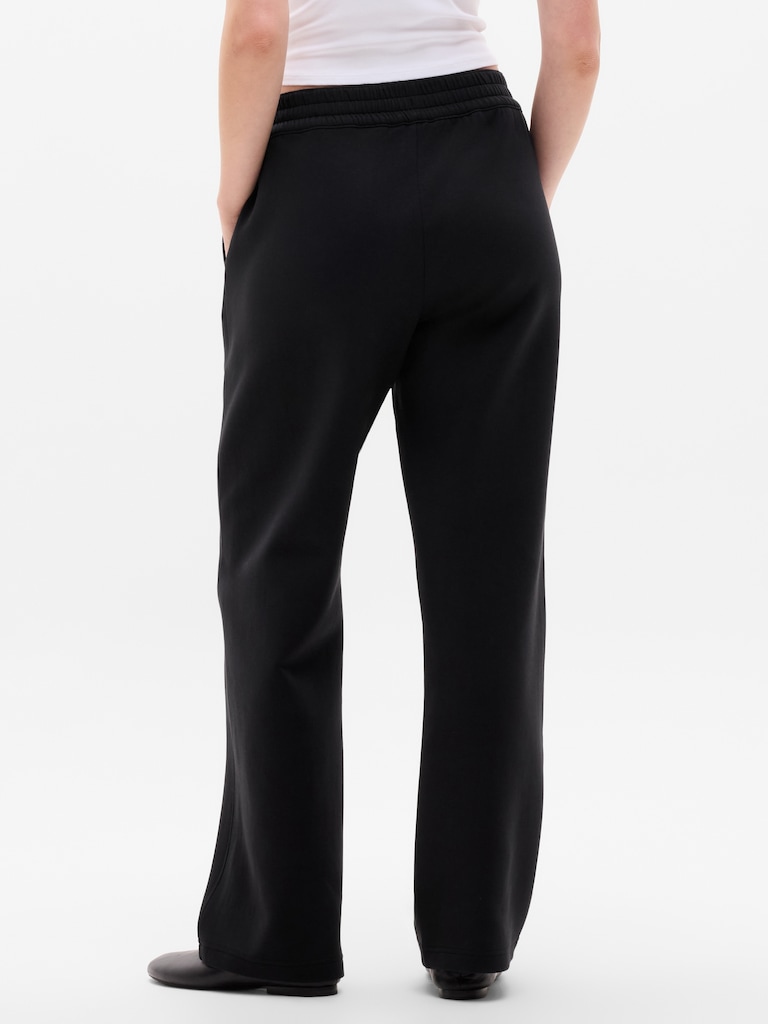Form Knit Mid Rise Straight Pant