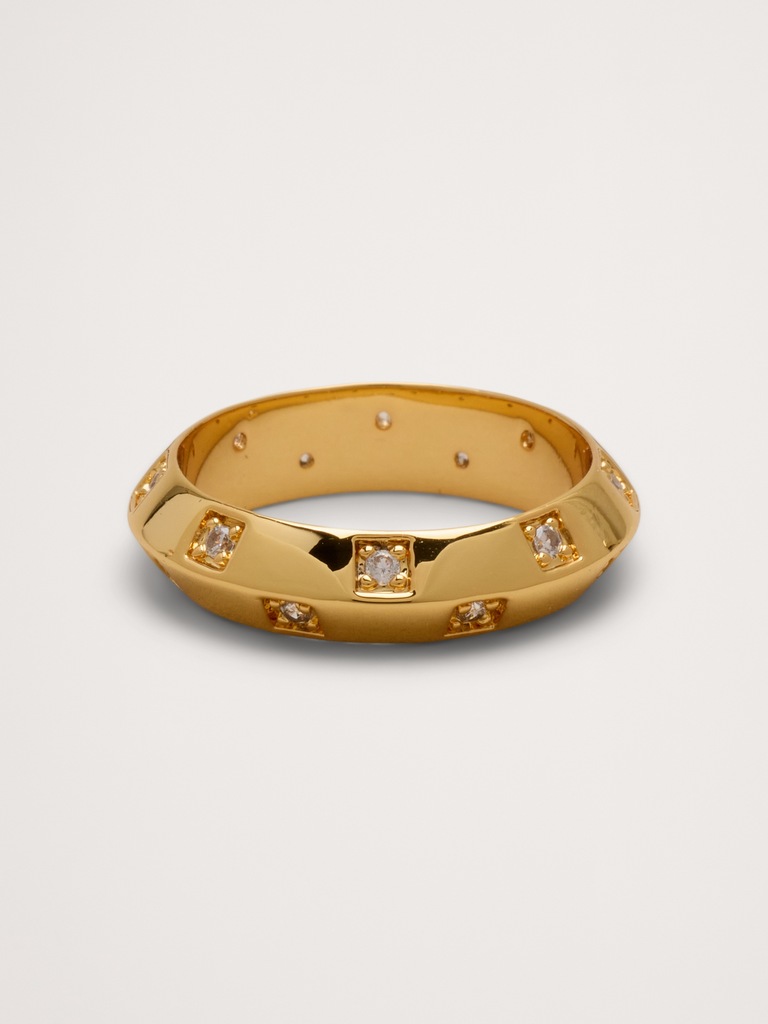 Sharp-Edge Gem Ring