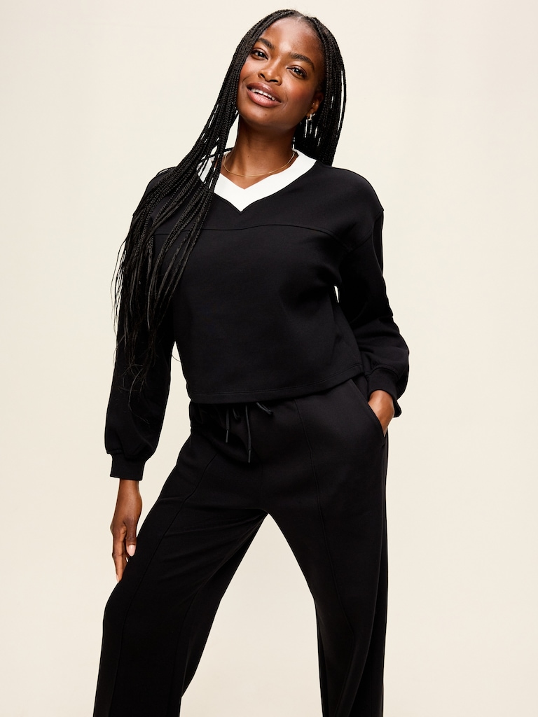 Dynamic Fleece Oversized Cropped Sweatshirt