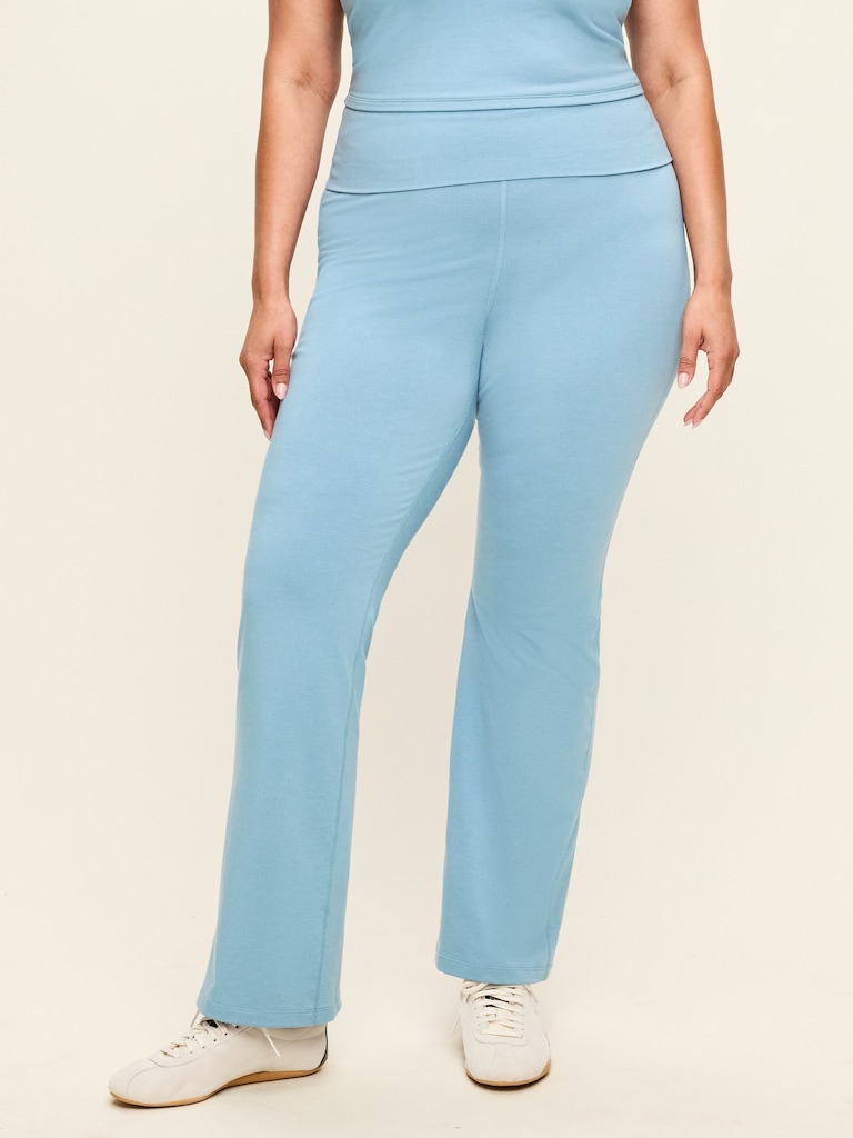 High-Waisted PowerChill Fold-Over Bootcut Leggings