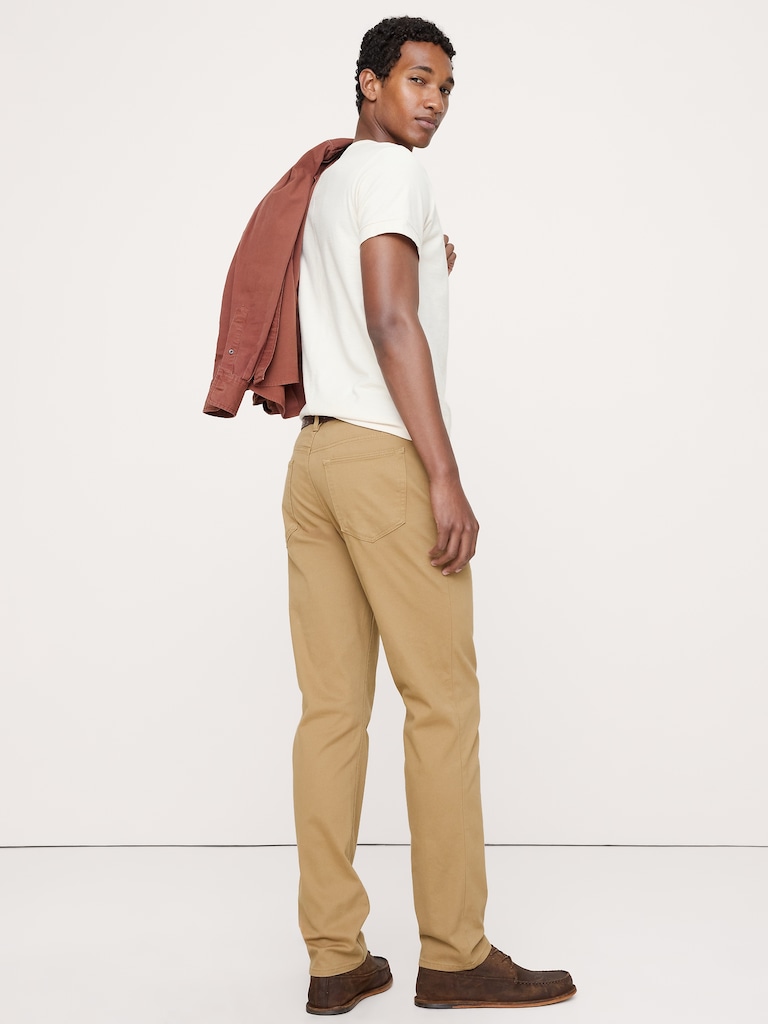 Slim Traveler Pant