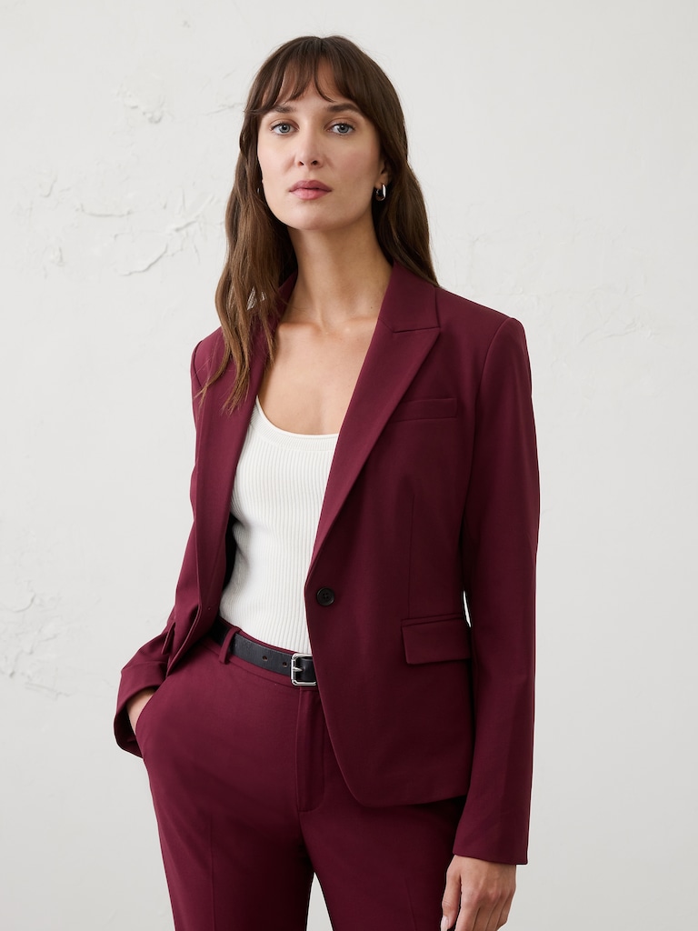Mid-Rise Sculpted Stretch Pant
