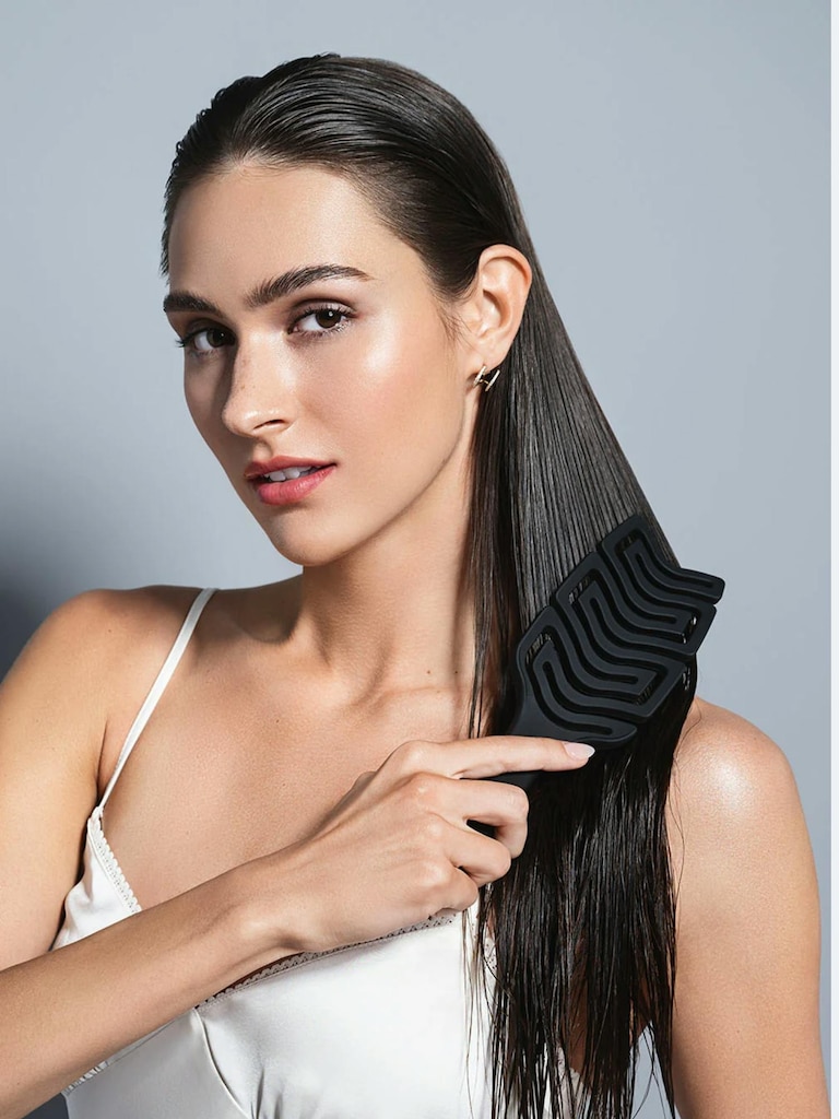 The Hair Edit Detangle and Massage Wet Brush