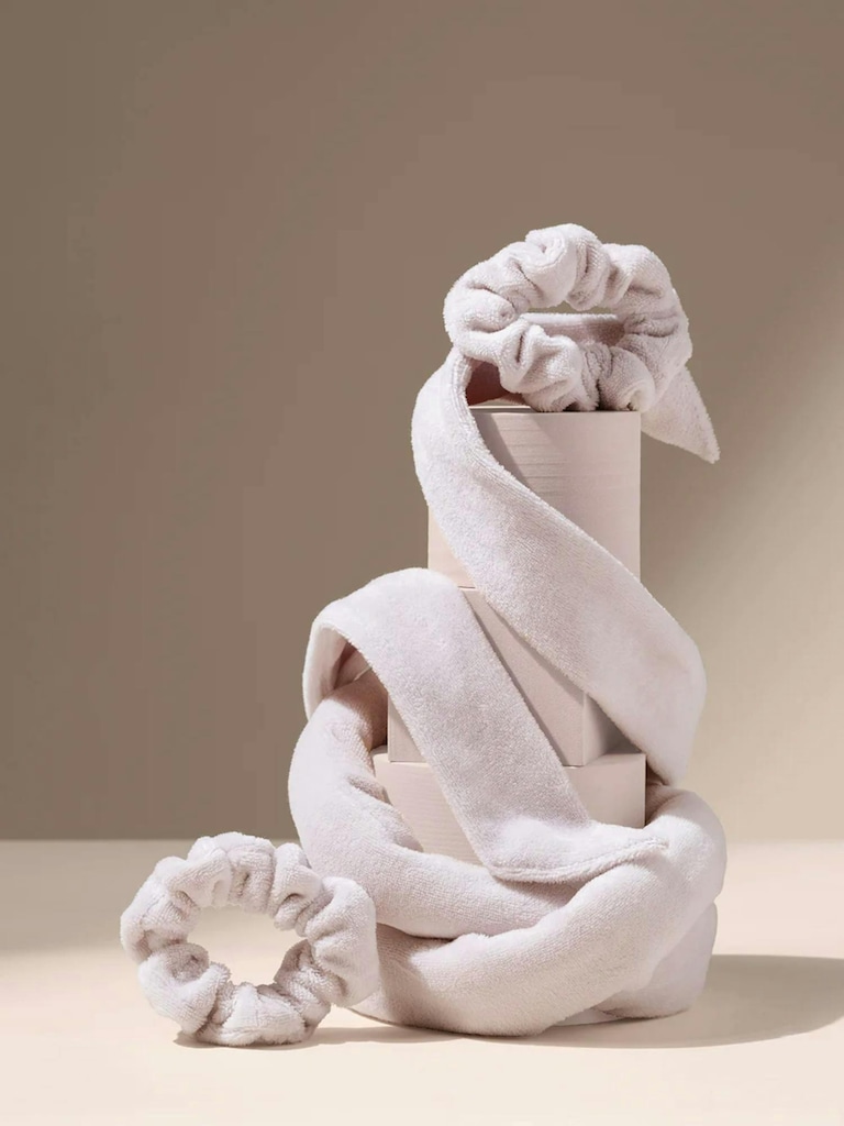 The Hair Edit Heatless Soft Ribbon Curl Set