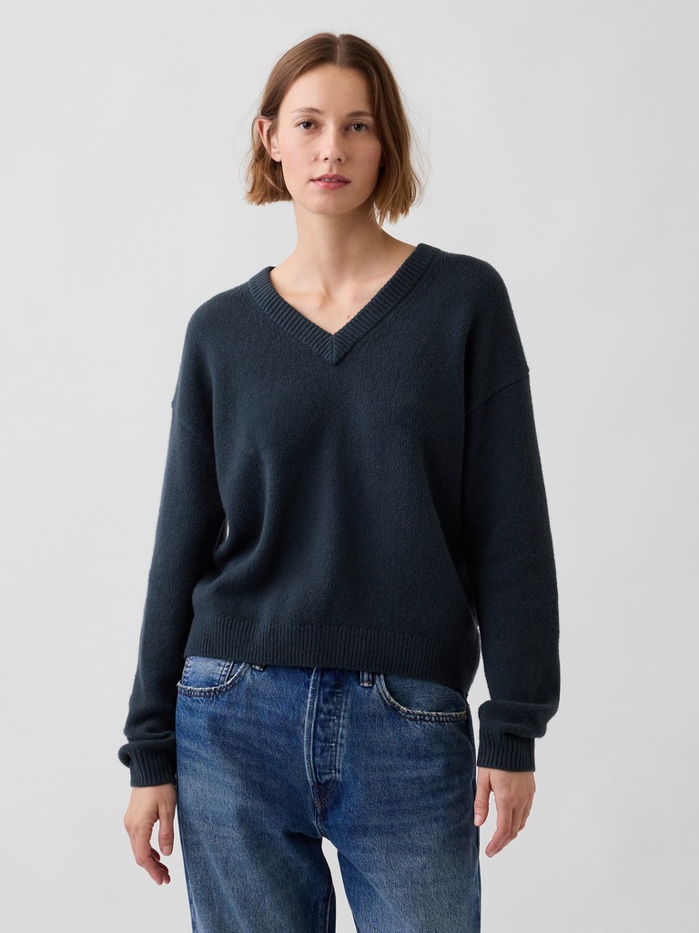 CashSoft Oversized V-Neck Sweater