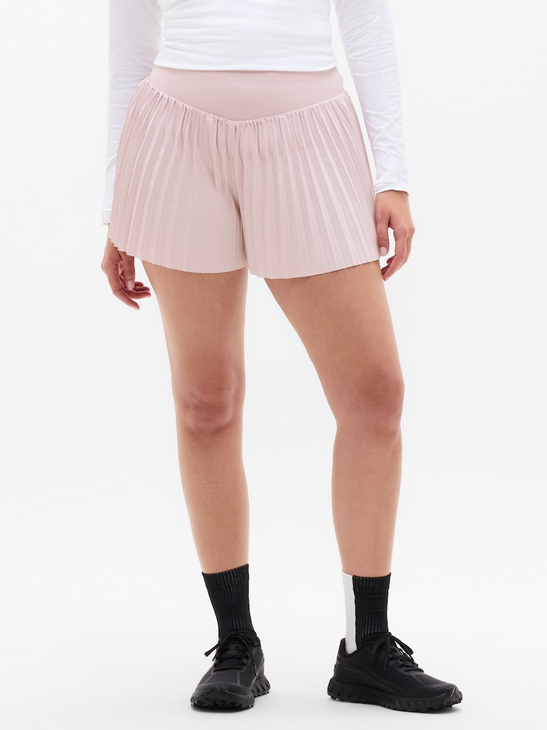 Featherweight Plissé Run Short
