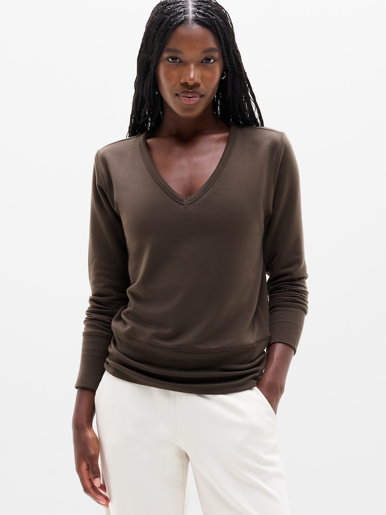 Coaster Luxe V-Neck Sweatshirt