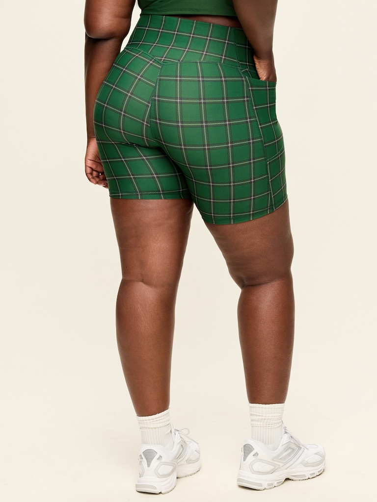 Extra-High Waisted PowerSoft Boundless Pocket Biker Shorts-- 6-inch inseam - No Front Seam