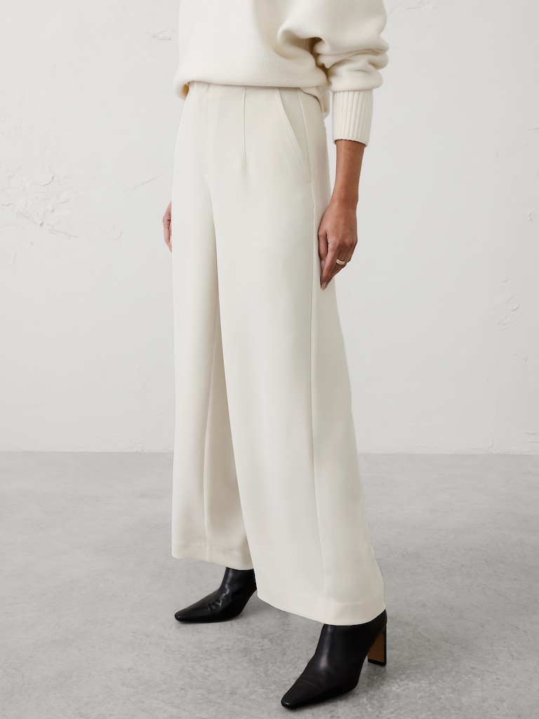 Wide-Leg High-Rise Crepe Pleated Trouser