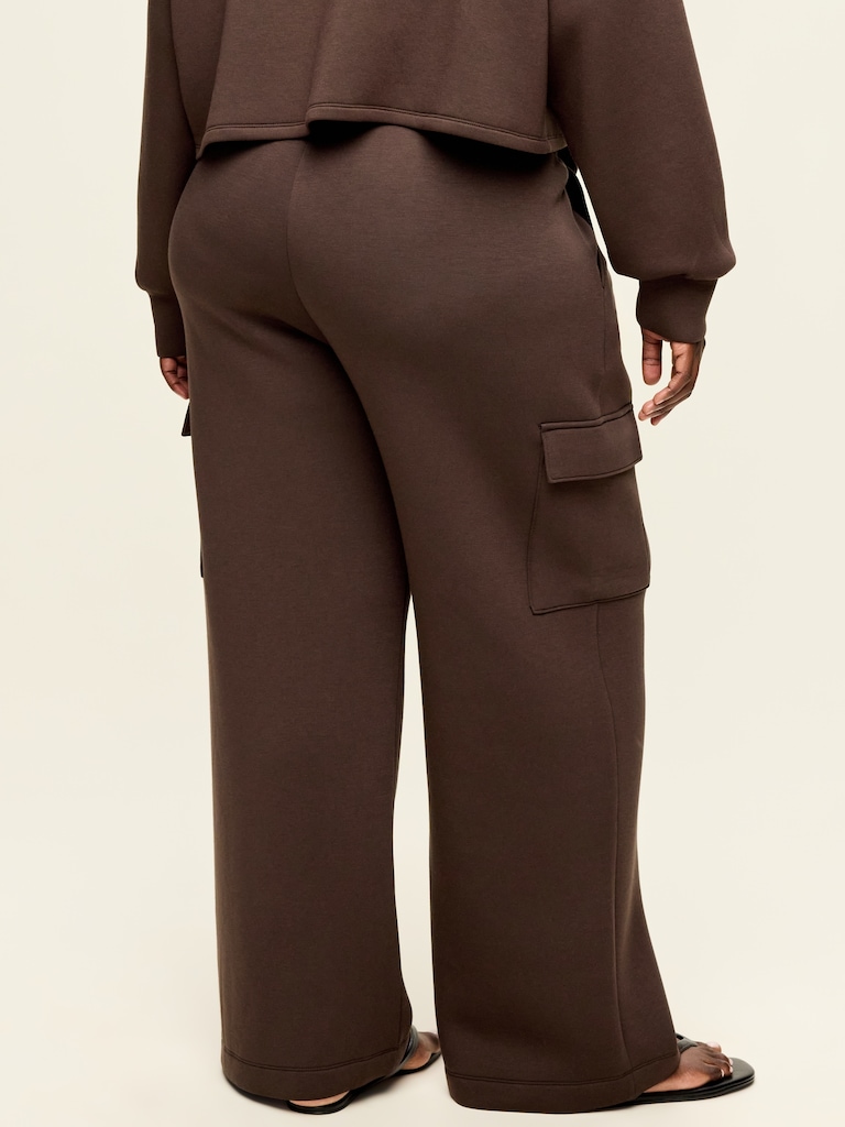 High-Waisted Bounce Fleece Wide-Leg Cargo Sweatpants