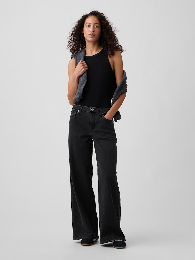 Mid Rise Wide-Leg Jeans