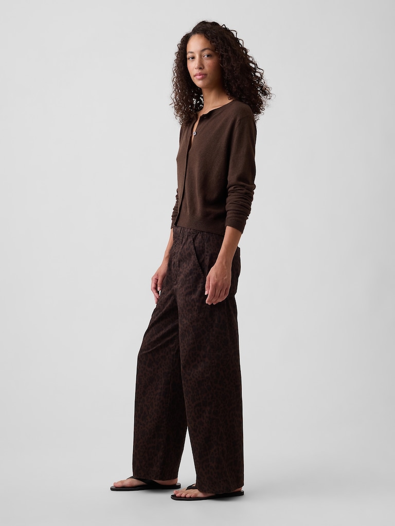 Mid Rise Wide-Leg Khakis