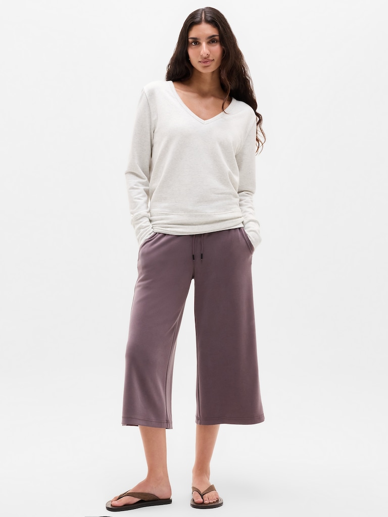 Coaster Luxe V-Neck Sweatshirt