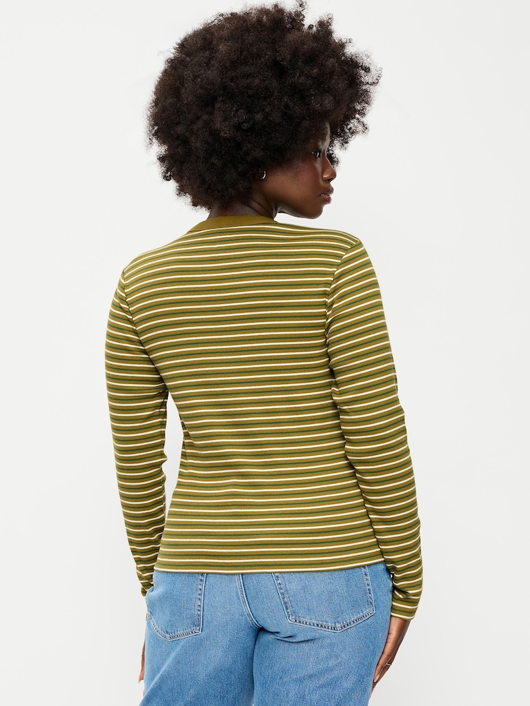 Snug Crew-Neck Long Sleeve T-Shirt