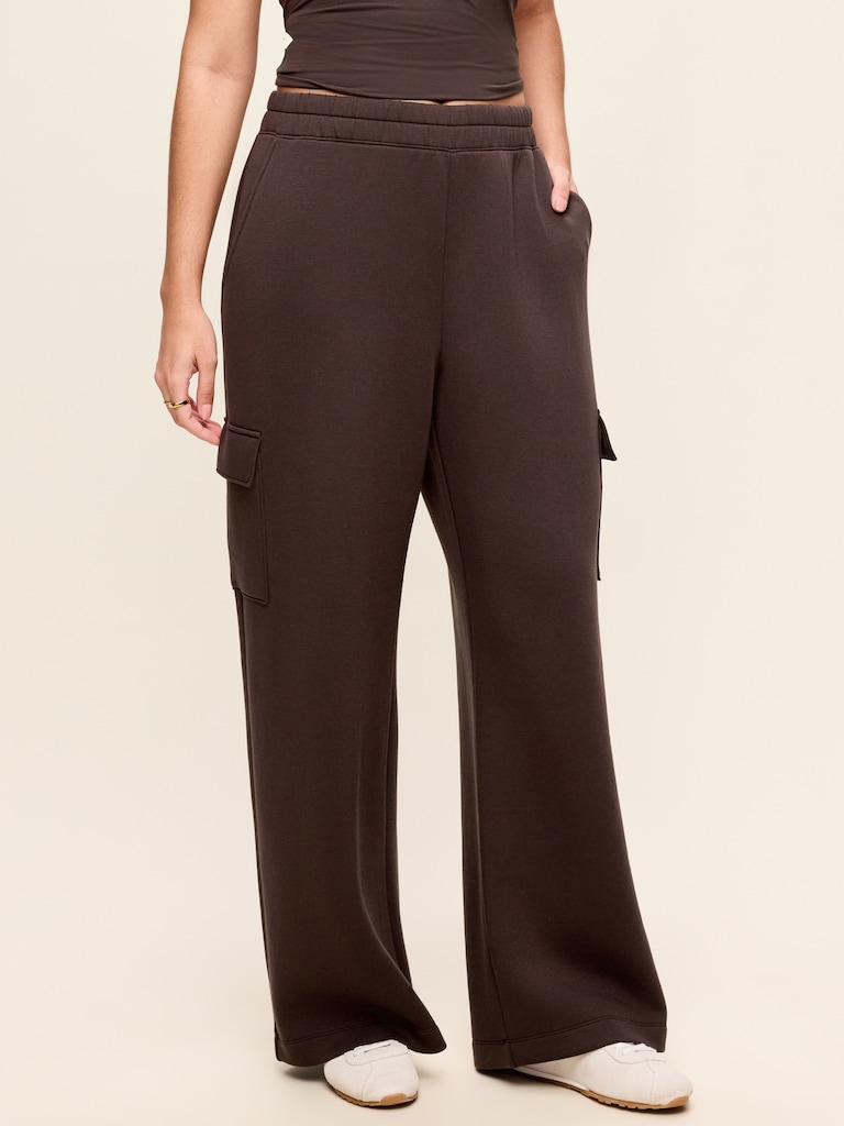 High-Waisted Bounce Fleece Wide-Leg Cargo Sweatpants