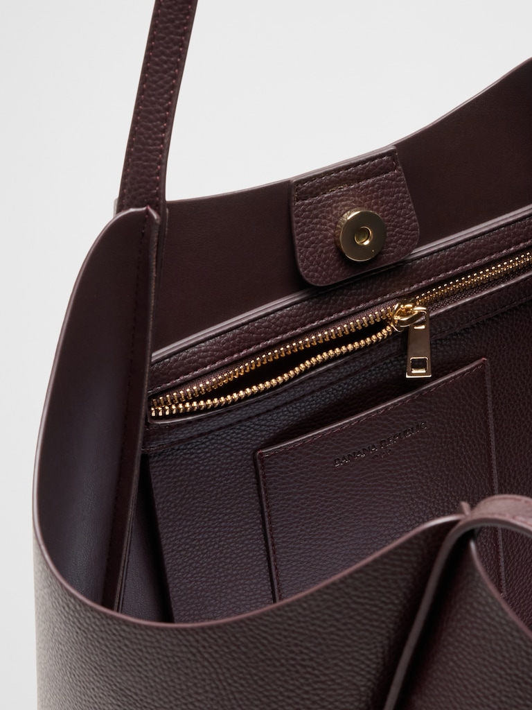 Vegan Leather Modern Bucket Tote