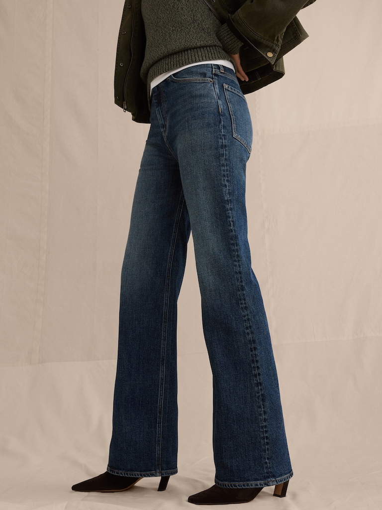 Ultra High-Rise Flare Jean
