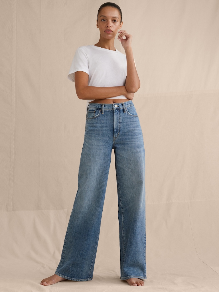 High-Rise Relaxed Wide-Leg Jean