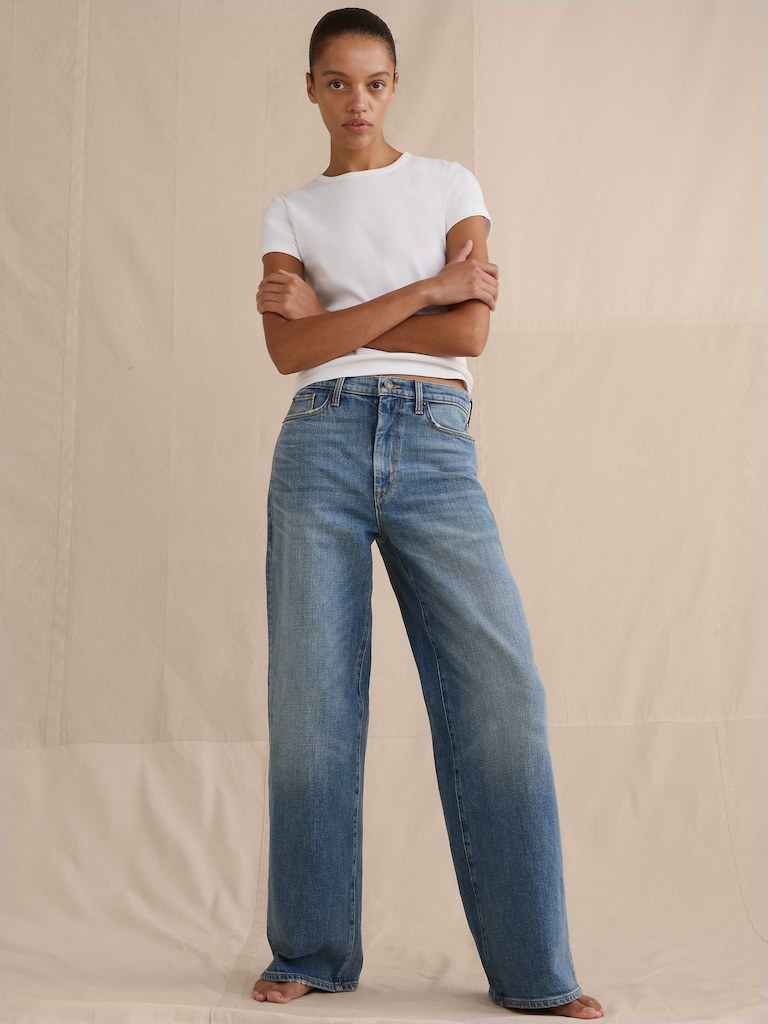 High-Rise Relaxed Wide-Leg Jean
