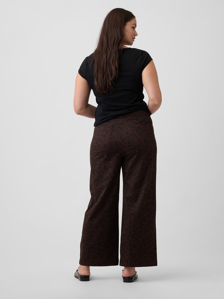Mid Rise Wide-Leg Khakis