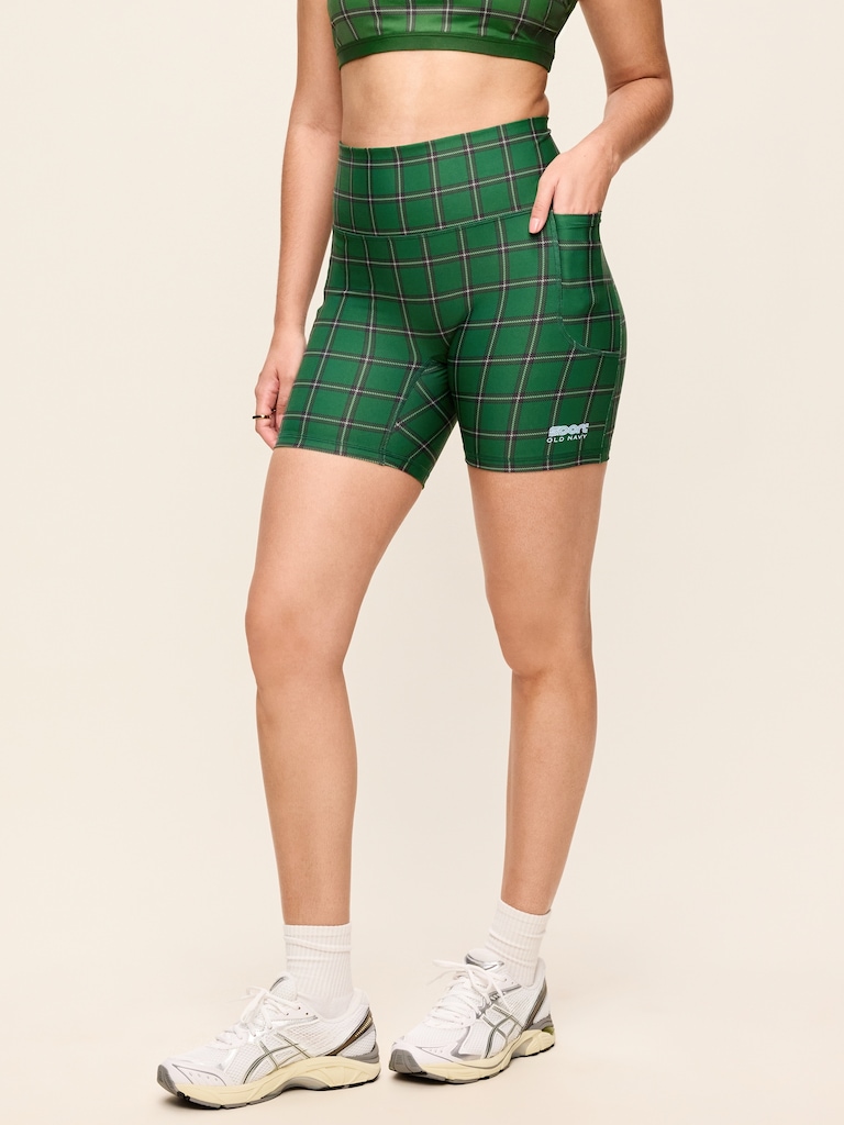Extra-High Waisted PowerSoft Boundless Pocket Biker Shorts-- 6-inch inseam - No Front Seam